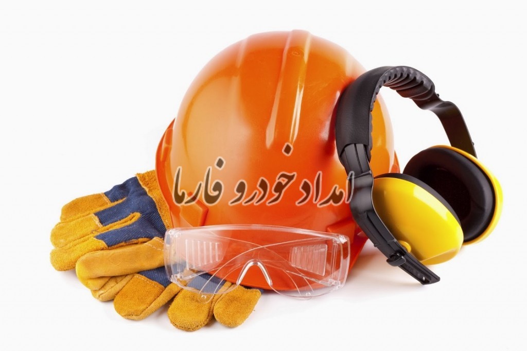 Safety Wear 1024x682 نکات ایمنی مهم هنگام کار با باتری